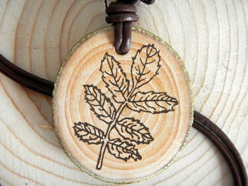 Kraftbaum Amulett "Eberesche"