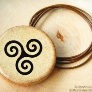 Schamanentrommel Amulett "Triskele" – Bild 2