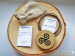 Schamanentrommel Amulett "Triskele" – Bild 4
