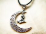 Mond Amulett "Hagazussa" – Bild 3