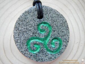 Granit Amulett "Triskele"