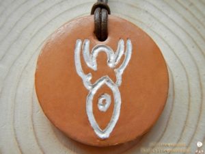 Ton Amulett "Göttin"