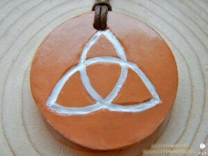 Ton Amulett "Triquetra"