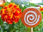 Spiritueller Gartenstecker "Spirale" – Bild 6