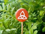 Spiritueller Gartenstecker "Triquetra" – Bild 2
