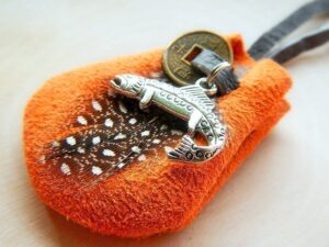 Indianisches Sternzeichen Glücksbeutelchen "Lachs/Stör"