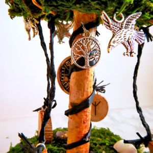 Beltane Baum "Runen" - Lebensbaum (Abb. ähnlich)