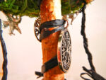 Beltane Baum "Runen" - Runenkompass und Lebensbaum Motivanhänger (Abb. ähnlich)