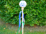 Gartenkugel "Triquetra" von vorne (Abb. ähnlich & ohne Dekoration)